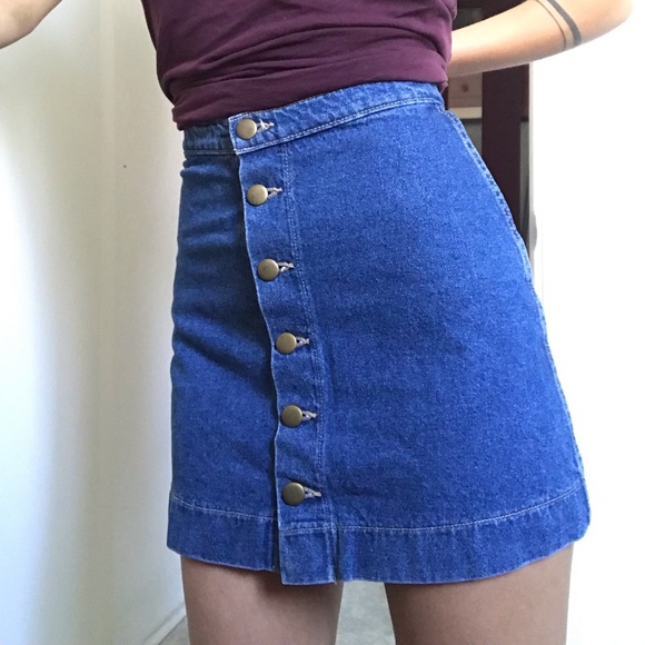 American Apparel Dresses & Skirts - American Apparel darkwash denim bottom up skirt xs